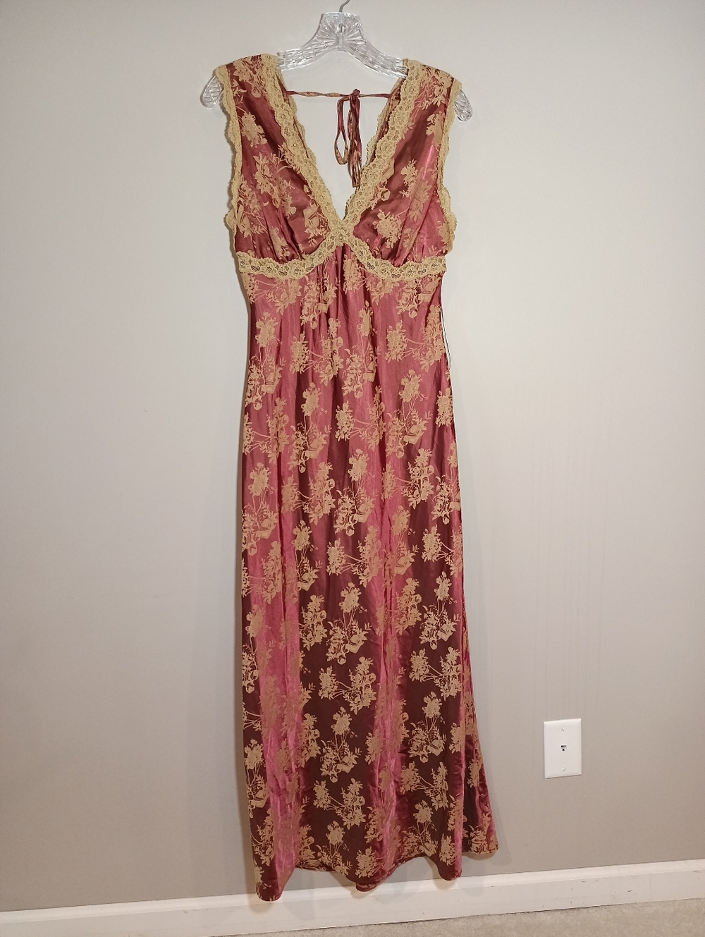 Viral sincerely Jules Burgundy and Gold lace Floral slip maxi Dress Size XL